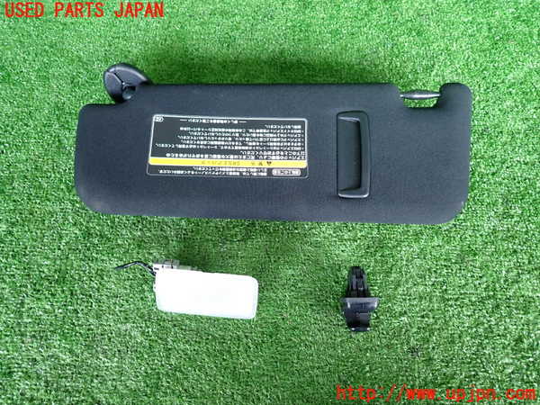 2UPJ-28597625]レクサス・NX300h(AYZ10)室内サンバイザー右側 中古_m0001.jpg