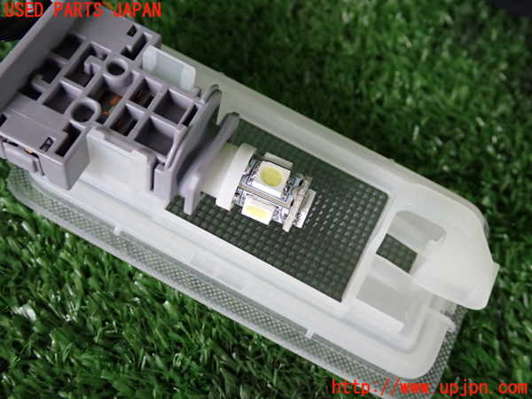 2UPJ-28597625]レクサス・NX300h(AYZ10)室内サンバイザー右側 中古_m0004.jpg