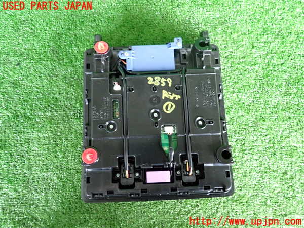 2UPJ-28596411]レクサス・NX300h(AYZ10)ルームランプ1 (1列目真中) 中古_m0002.jpg
