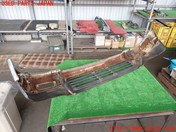 2UPJ-28601010]ハイラックスサーフ N130系 4ドア(VZN130G)フロントバンパー ジャンク 中古_m0005.jpg