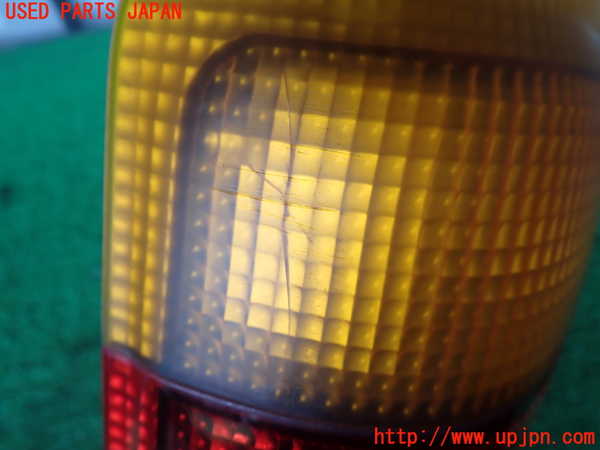 2UPJ-28601536]ハイラックスサーフ N130系 4ドア(VZN130G)左テールランプ 中古_m0002.jpg