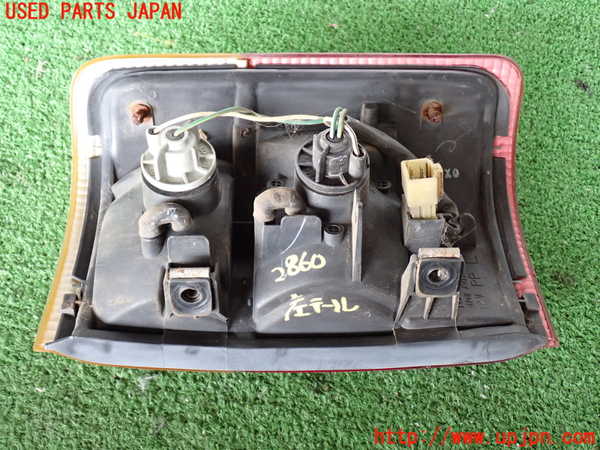 2UPJ-28601536]ハイラックスサーフ N130系 4ドア(VZN130G)左テールランプ 中古_m0004.jpg