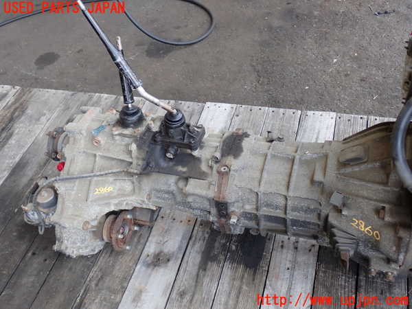 2UPJ-28603200]ハイラックスサーフ N130系 4ドア(VZN130G)ミッション MT 3VZ-E 4WD 中古_m0003.jpg