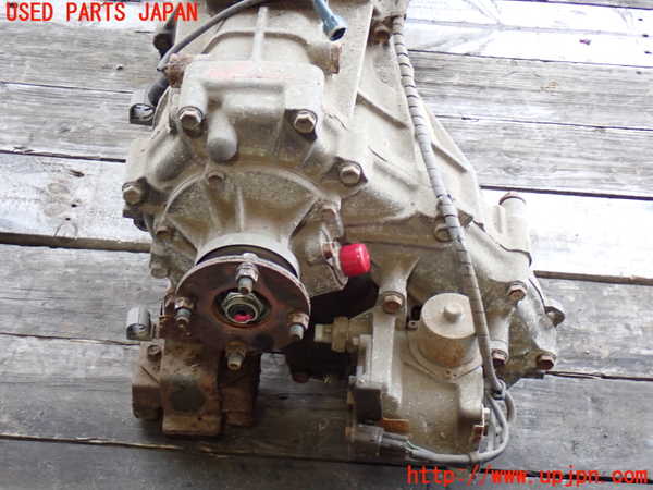 2UPJ-28603200]ハイラックスサーフ N130系 4ドア(VZN130G)ミッション MT 3VZ-E 4WD 中古_m0004.jpg