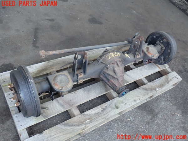 2UPJ-28604400]ハイラックスサーフ N130系 4ドア(VZN130G)リアデフホーシング ジャンク 中古_m0001.jpg