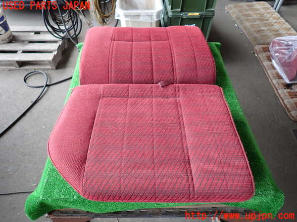 2UPJ-28607145]ハイラックスサーフ N130系 4ドア(VZN130G)右2列目シート 中古_m0001.jpg