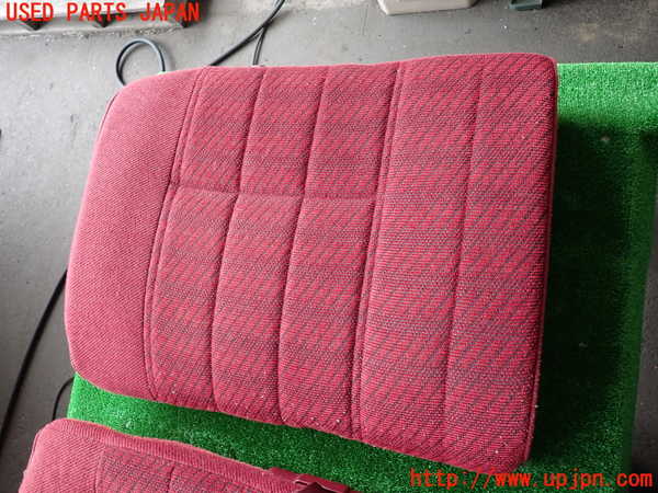 2UPJ-28607145]ハイラックスサーフ N130系 4ドア(VZN130G)右2列目シート 中古_m0003.jpg