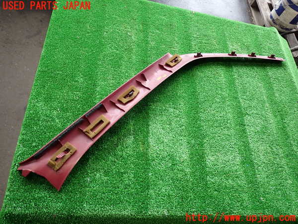 2UPJ-28607660]ハイラックスサーフ N130系 4ドア(VZN130G)左フロントピラートリム 中古_m0004.jpg