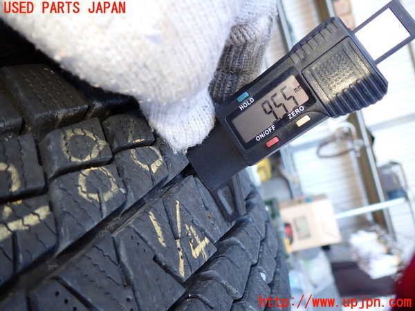 2UPJ-28609025]ハイラックスサーフ N130系 4ドア(VZN130G)社外タイヤ　ホイール(NR595)　4本セット 215/80R15 ジャンク_m0004.jpg