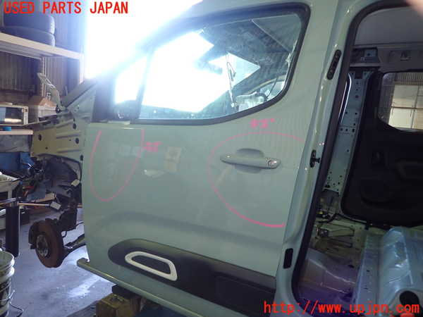 1UPJ-28611260]シトロエン・BERLINGO(ベルランゴ)(型式不明)左前ドア 中古 SAINT-GOBAIN SEKURIT 43R-000016_m0001.jpg