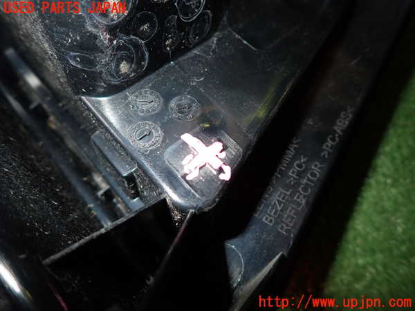 1UPJ-28611536]シトロエン・BERLINGO(ベルランゴ)(型式不明)左テールランプ 中古_m0003.jpg