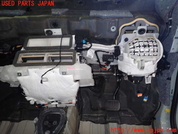 1UPJ-28616081]シトロエン・BERLINGO(ベルランゴ)(型式不明)エバポレーター1 中古_m0001.jpg