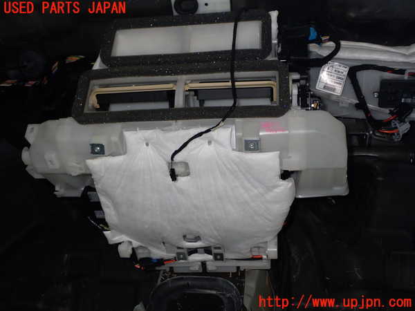 1UPJ-28616081]シトロエン・BERLINGO(ベルランゴ)(型式不明)エバポレーター1 中古_m0002.jpg