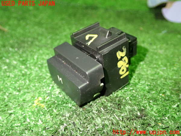 1UPJ-28616312]シトロエン・BERLINGO(ベルランゴ)(型式不明)スイッチ7(M) 中古_m0002.jpg