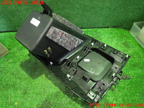 1UPJ-28617841]シトロエン・BERLINGO(ベルランゴ)(型式不明)小物入れ1 中古_m0004.jpg