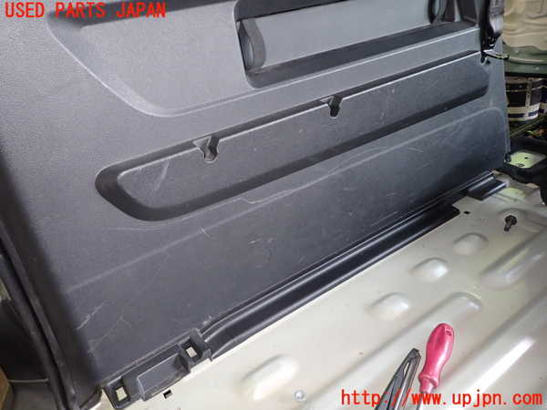 1UPJ-28617680]シトロエン・BERLINGO(ベルランゴ)(型式不明)左リアピラートリム 中古_m0005.jpg