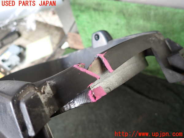 1UPJ-28621050]ランクルプラド(KZJ78W)ラジエターグリル 中古_m0004.jpg