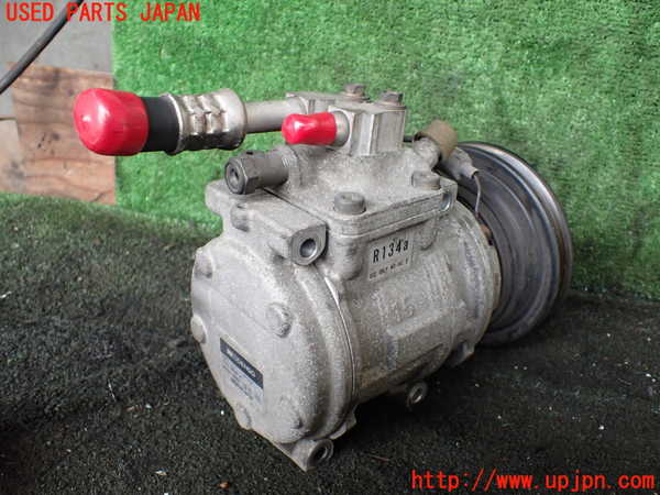 5UPJ-28626025]ランクルプラド(KZJ78W)エアコンコンプレッサー 中古_m0002.jpg