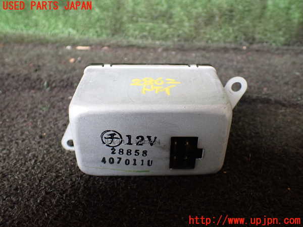 5UPJ-28627850]ランクルプラド(KZJ78W)時計 中古_m0002.jpg