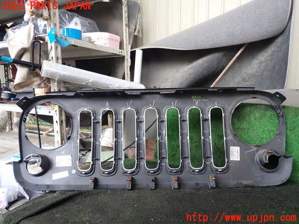 1UPJ-28641050]ジープ・ラングラー アンリミテッド(JK36L)ラジエターグリル 中古_m0004.jpg