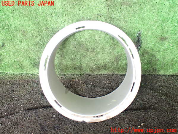 1UPJ-28641142]ジープ・ラングラー アンリミテッド(JK36L)左ヘッドライトリム 中古_m0001.jpg