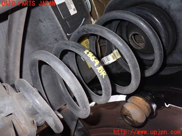 1UPJ-28645100]ジープ・ラングラー アンリミテッド(JK36L)右リアスプリング ジャンク部品取り_m0001.jpg