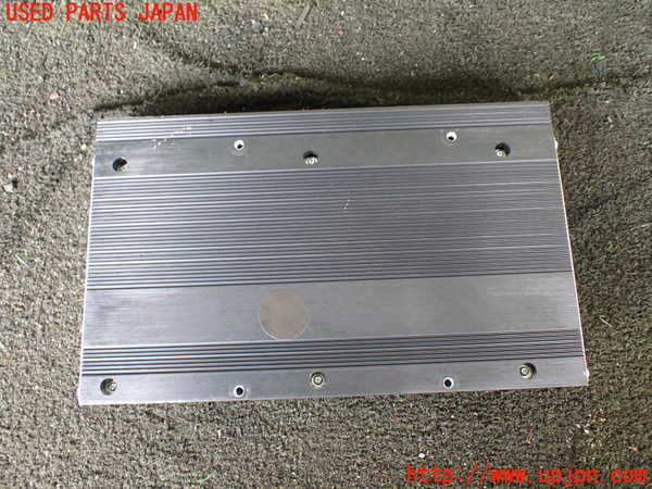 1UPJ-28646525]ジープ・ラングラー アンリミテッド(JK36L)アンプ 中古_m0004.jpg
