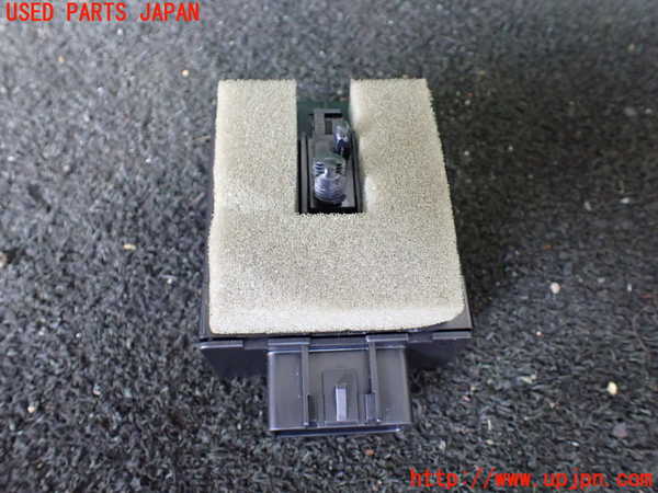 1UPJ-28646148]ジープ・ラングラー アンリミテッド(JK36L)コンピューター3 (P68299657AA) 中古_m0003.jpg