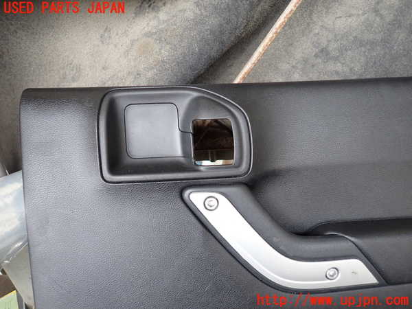 1UPJ-28641294]ジープ・ラングラー アンリミテッド(JK36L)右後ドア内張り 中古_m0002.jpg