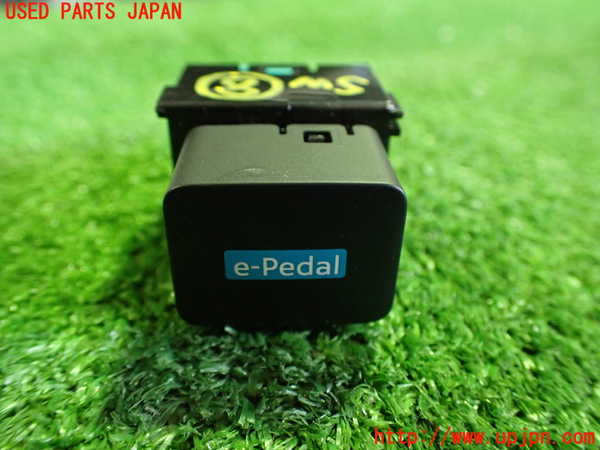 2UPJ-28656313]日産サクラ(SAKURA)(B6AW)スイッチ8 (e-Pedal) 中古_m0001.jpg