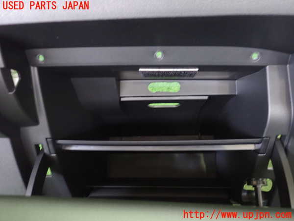 2UPJ-28667516]ノート オーラ(AURA)(FE13)グローブボックス1 中古_m0002.jpg