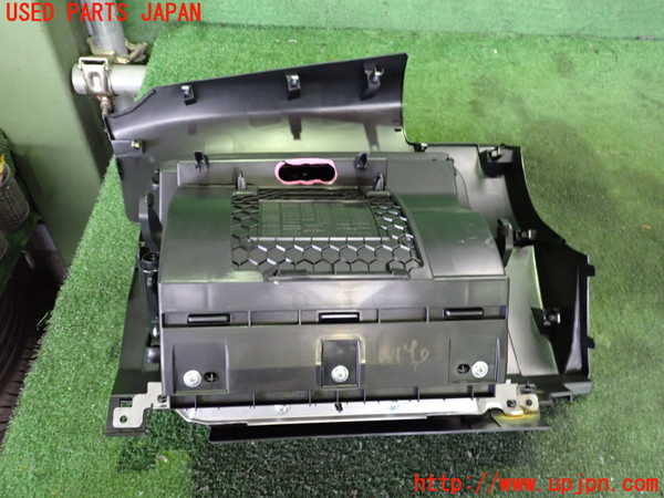 2UPJ-28667516]ノート オーラ(AURA)(FE13)グローブボックス1 中古_m0003.jpg