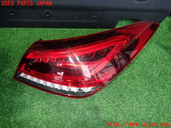 2UPJ-28691530]ベンツ CLA200 d(118312M)右テールランプ 中古 C118_m0001.jpg