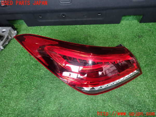 2UPJ-28691536]ベンツ CLA200 d(118312M)左テールランプ 中古_m0001.jpg