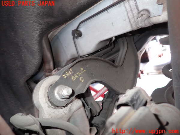 2UPJ-28695156]ベンツ CLA200 d(118312M)左リアアッパーアーム1 中古 C118_m0001.jpg