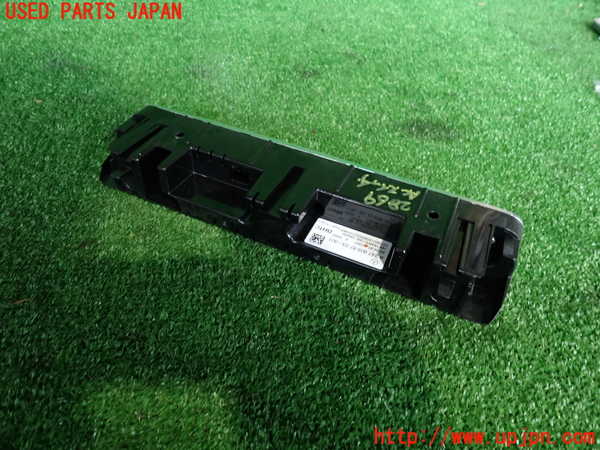 2UPJ-28696066]ベンツ CLA200 d(118312M)エアコンスイッチ1 中古 C118_m0002.jpg