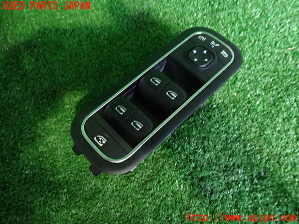 2UPJ-28696240]ベンツ CLA200 d(118312M)右前パワーウィンドウスイッチ 中古 C118_m0001.jpg
