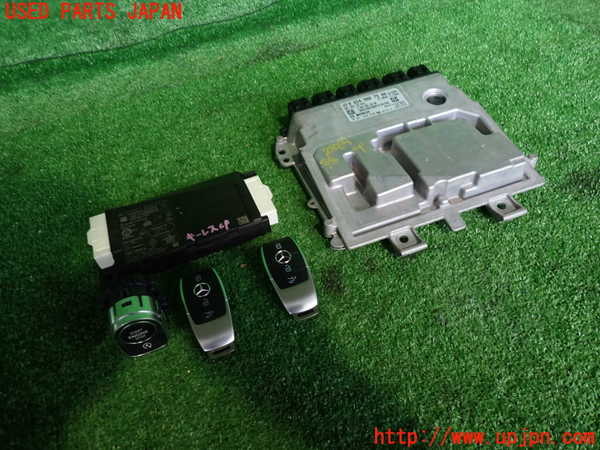 5UPJ-28696110]ベンツ CLA200 d(118312M)エンジンコンピューター 中古 C118_m0001.jpg