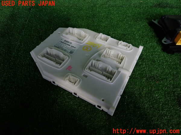 5UPJ-28696147]ベンツ CLA200 d(118312M)コンピューター2 (A247 900 81 09) 中古 C118_m0001.jpg