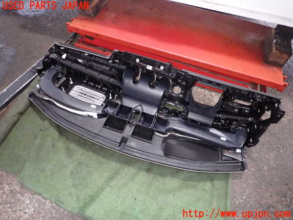 2UPJ-28697505]ベンツ CLA200 d(118312M)ダッシュボード 中古 C118_m0004.jpg