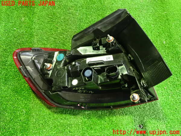 5UPJ-28701530]ベンツ B200 d(247012)(W247)右テールランプ 中古_m0003.jpg