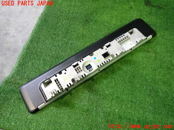 2UPJ-28706170]ベンツ B200 d(247012)(W247)スピードメーター 中古_m0002.jpg