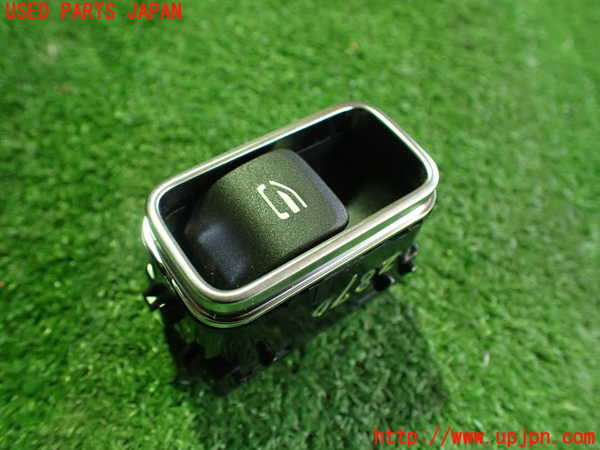 2UPJ-28706245]ベンツ B200 d(247012)(W247)左前パワーウィンドウスイッチ 中古_m0001.jpg