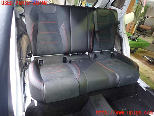 2UPJ-28707385]ベンツ B200 d(247012)(W247)リアシート 中古_m0001.jpg