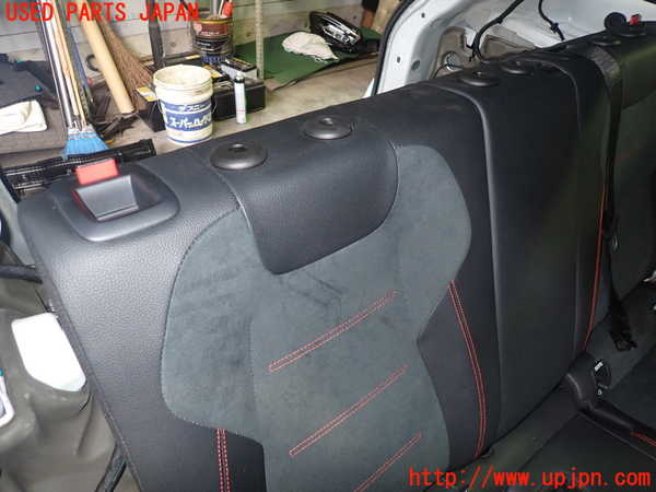 2UPJ-28707385]ベンツ B200 d(247012)(W247)リアシート 中古_m0003.jpg