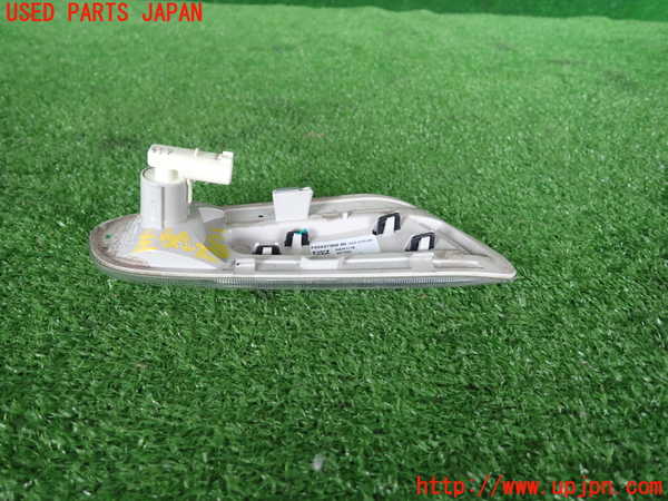 5UPJ-28711162]BMW ミニ(MINI)クーパー(XM15)左ウィンカーレンズ 中古 (F56)_m0002.jpg