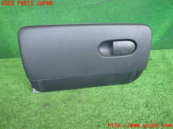 5UPJ-28717516]BMW ミニ(MINI)クーパー(XM15)グローブボックス1 中古 (F56)_m0001.jpg