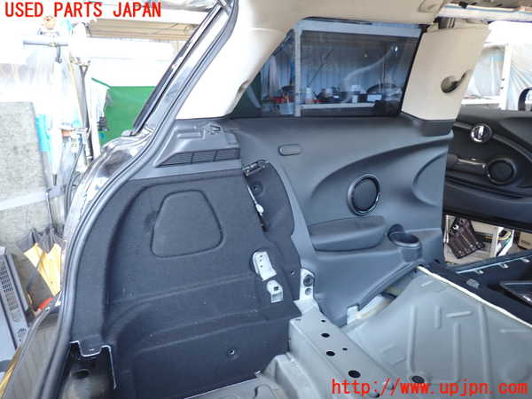 2UPJ-28717680]BMW ミニ(MINI)クーパー(XM15)左リアピラートリム 中古 (F56)_m0002.jpg