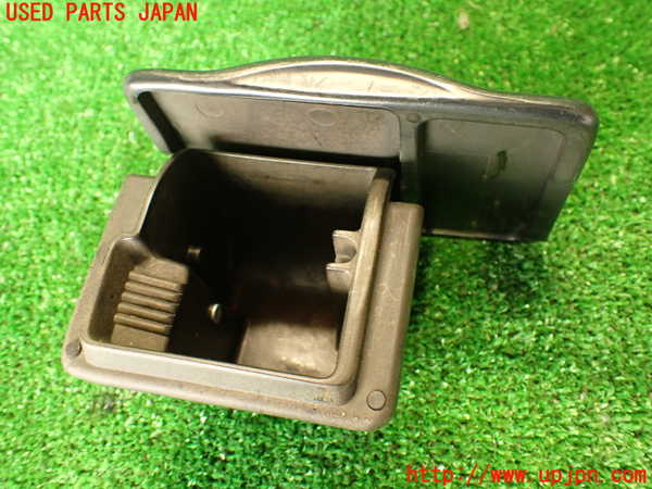 2UPJ-28737821]フェアレディZ(Z32)灰皿1 中古_m0002.jpg