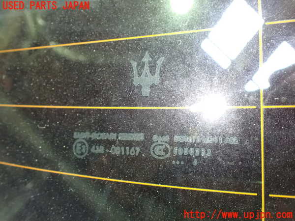 1UPJ-28751560]マセラティ・ギブリ(MG30D)リアガラス 中古 SAINT-GOBAIN SEKURIT 43R-001167_m0002.jpg